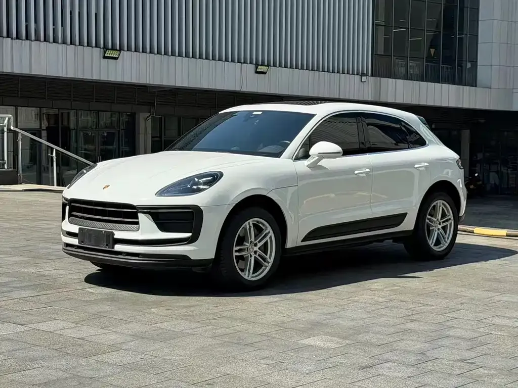 Porsche Macan — фото 1