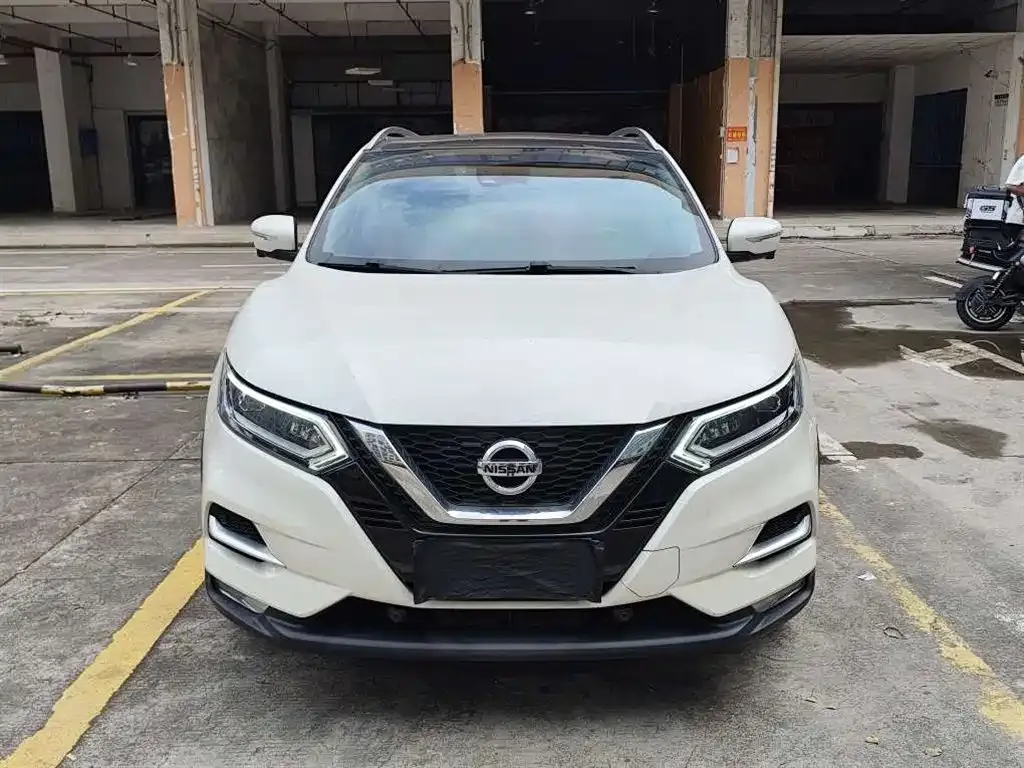 Nissan Qashqai — фото 9