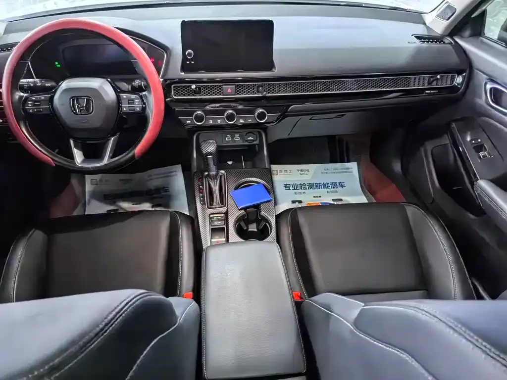 Honda Civic — фото 10