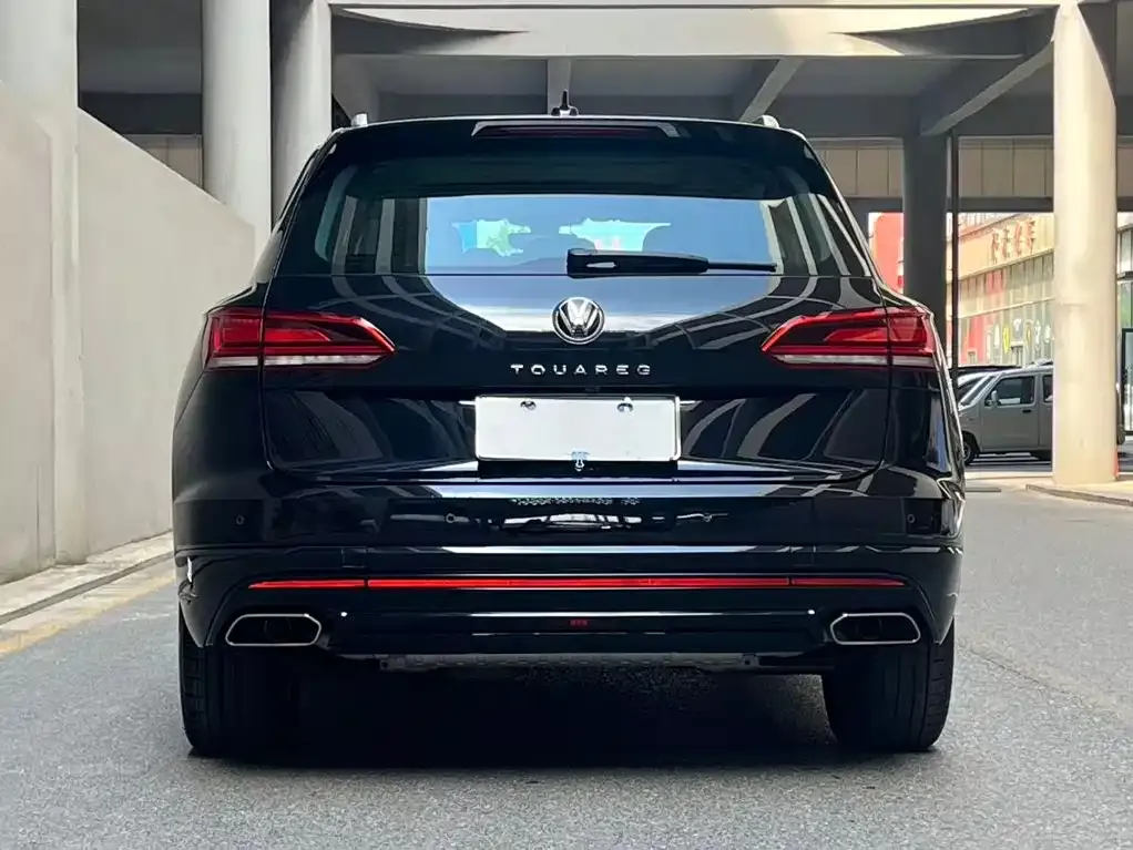 Volkswagen Touareg — фото 3