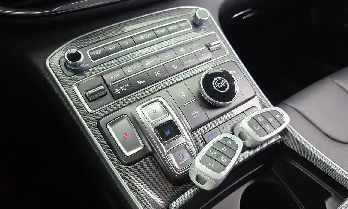Hyundai Santafe — фото 8