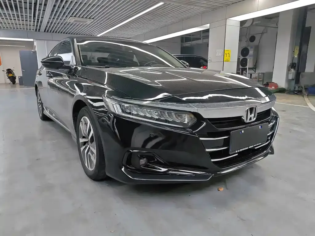 Honda Accord — фото 3