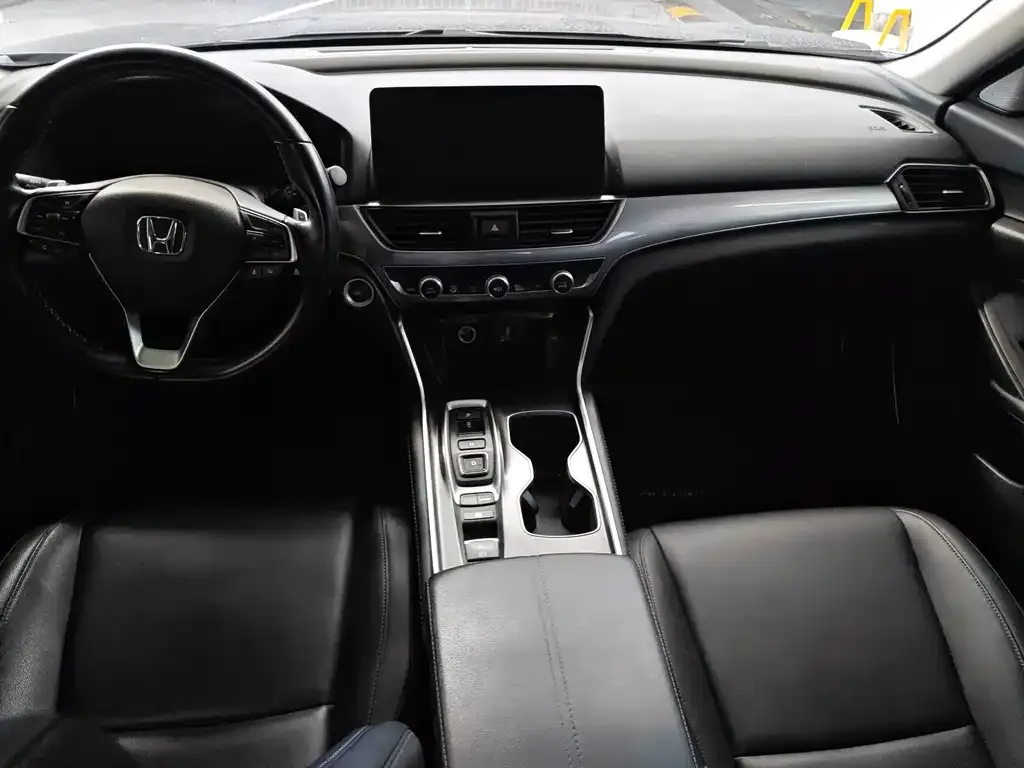 Honda Accord — фото 7