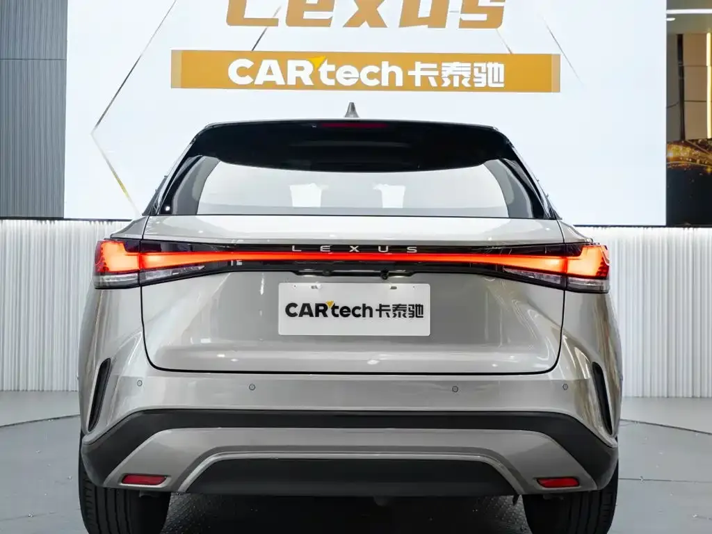 Lexus RX — фото 9