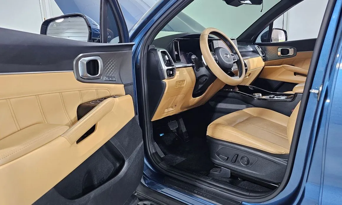 Kia Sorento — фото 8