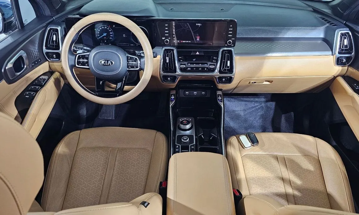 Kia Sorento — фото 9