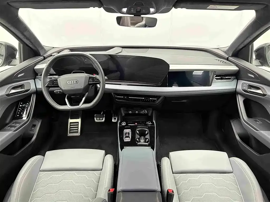 Audi Q6L e-tron — фото 6