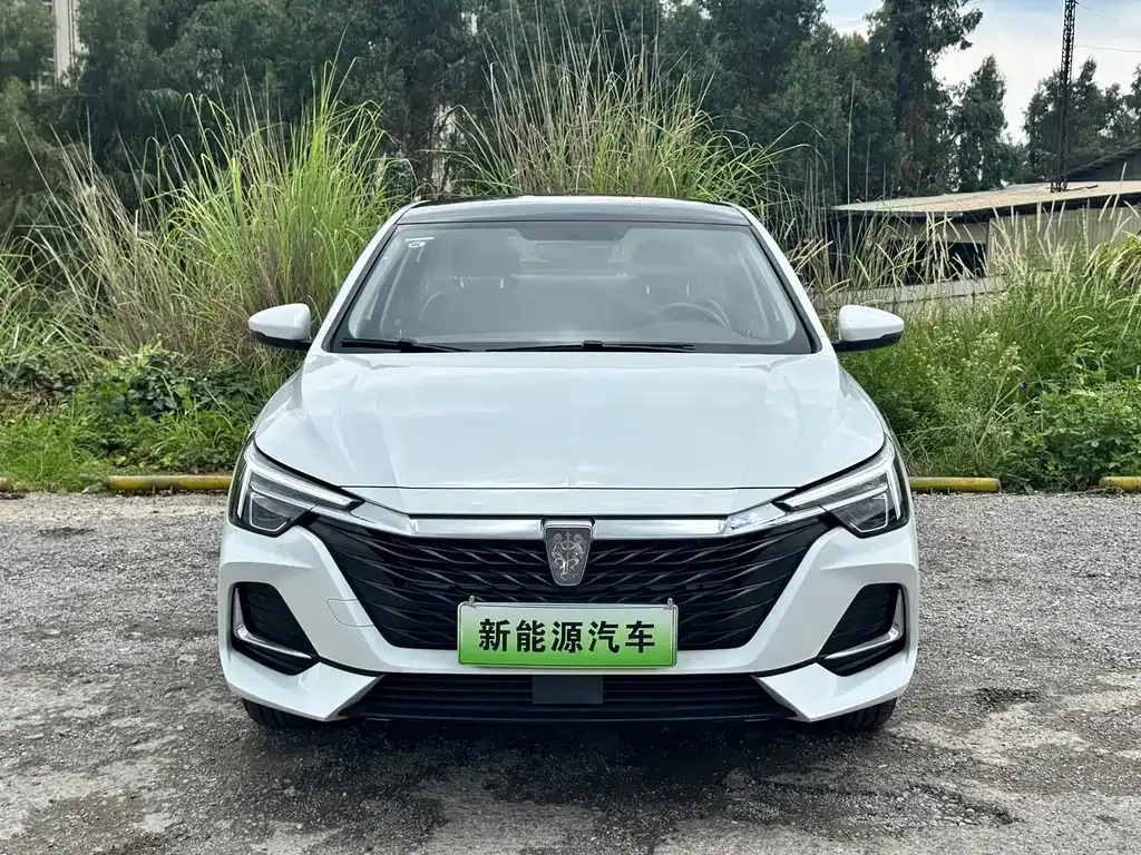 Roewe i6 MAX New Energy — фото 6