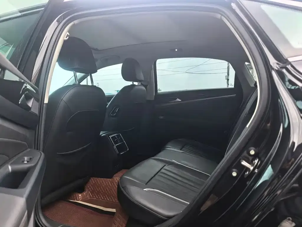 Volkswagen Passat — фото 4