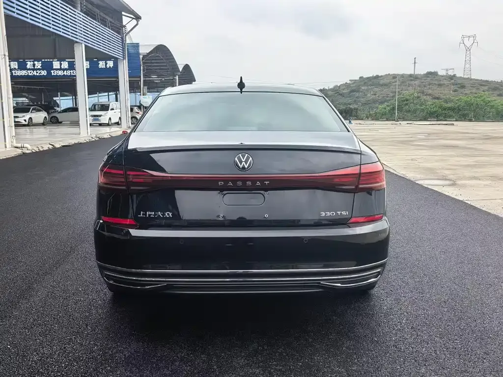 Volkswagen Passat — фото 5