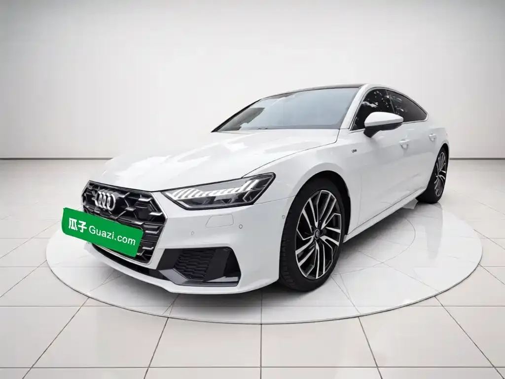 Audi A7 — фото 1