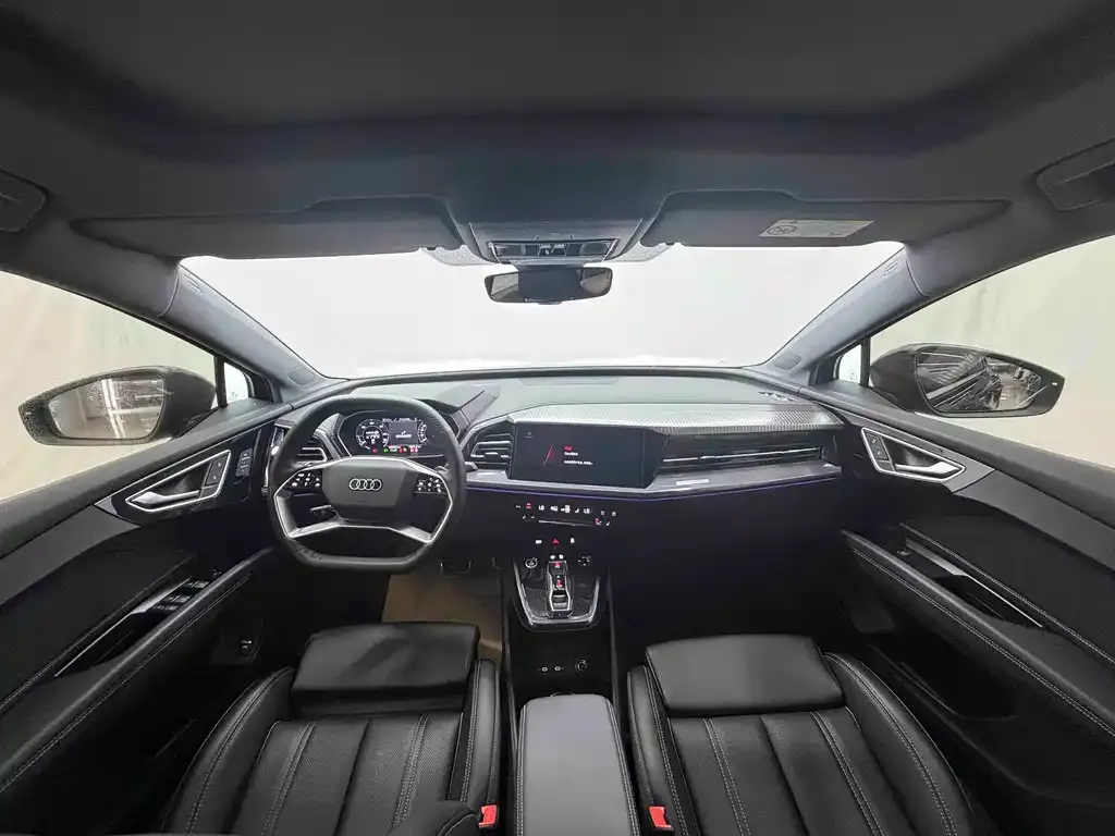 Audi Q4 e-tron — фото 10