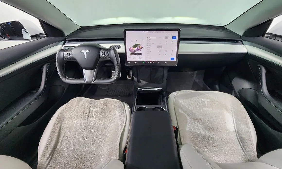 Tesla Model 3 — фото 10