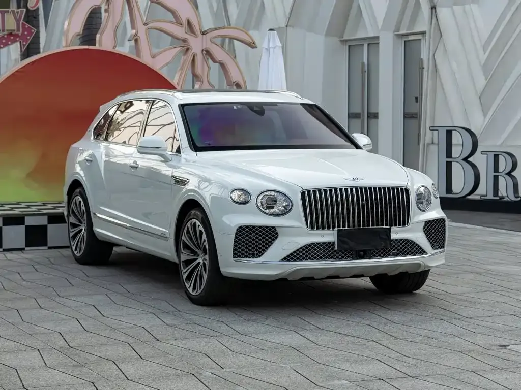 Bentley Bentayga — фото 10