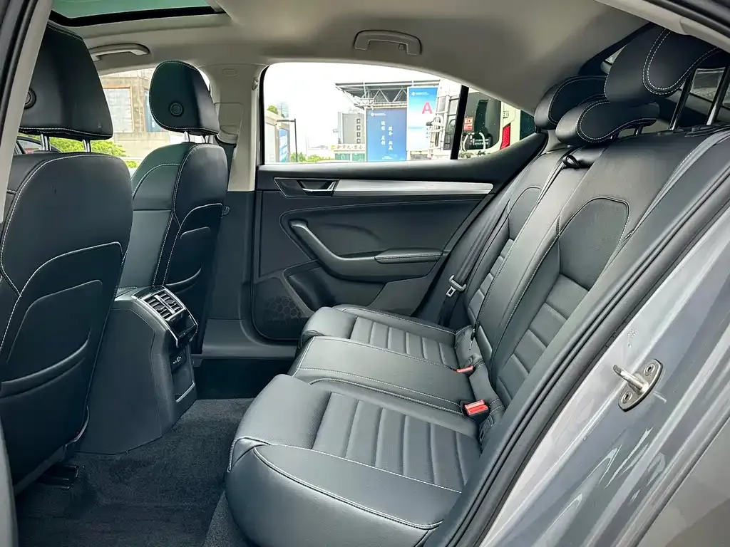 Skoda Superb — фото 3