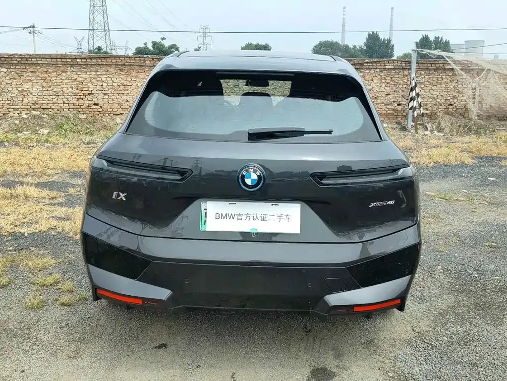BMW iX — фото 10