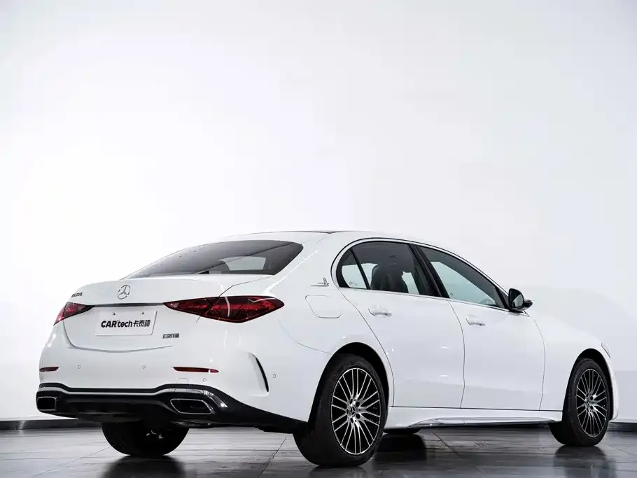 Mercedes-Benz C-Class — фото 10