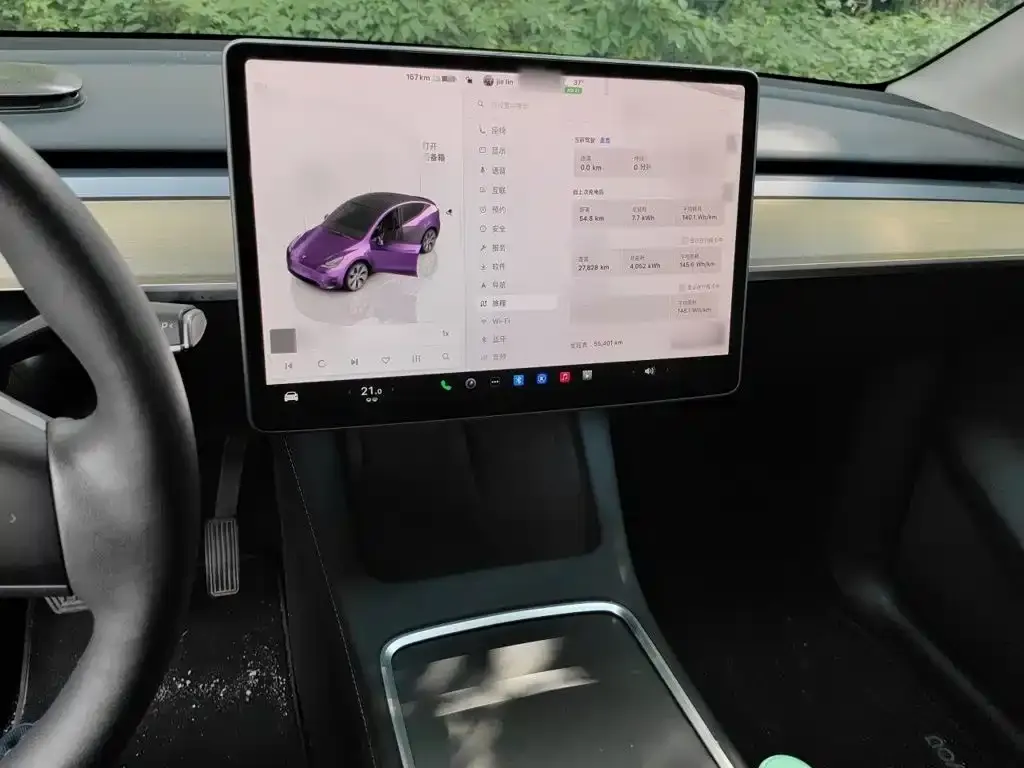 Tesla Model Y — фото 6
