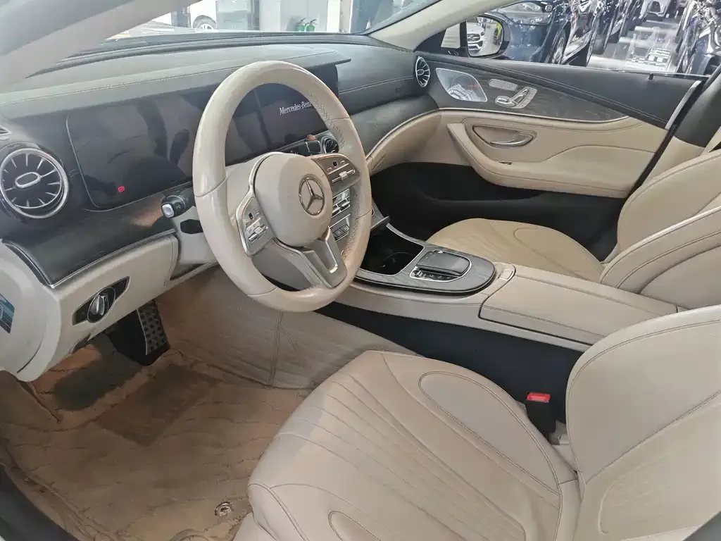 Mercedes-Benz CLS — фото 3