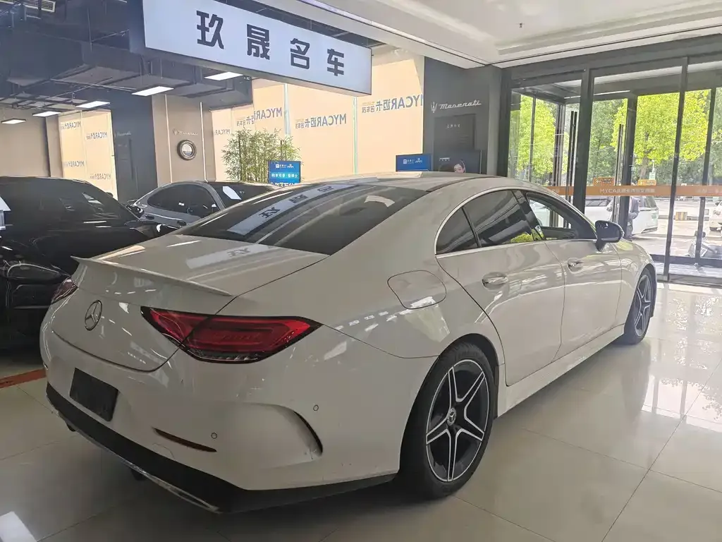 Mercedes-Benz CLS — фото 4