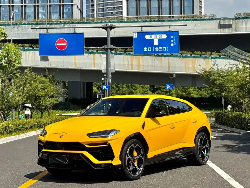Lamborghini Urus — фото 4