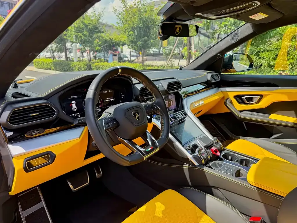 Lamborghini Urus — фото 5