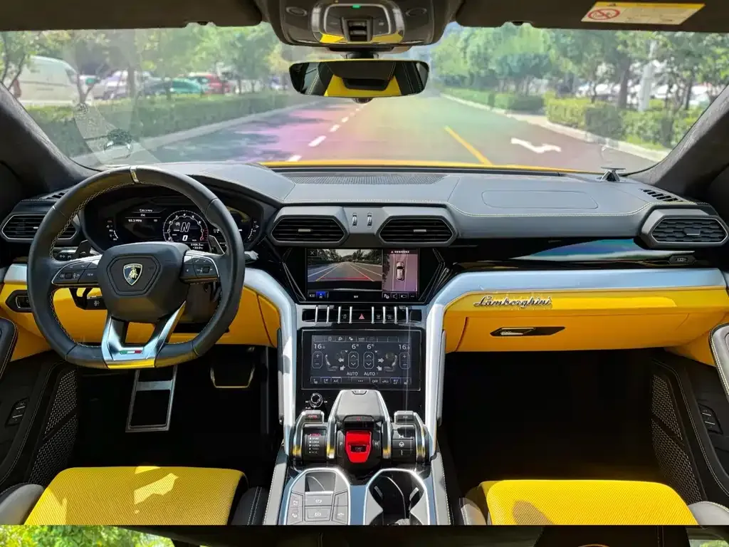Lamborghini Urus — фото 8