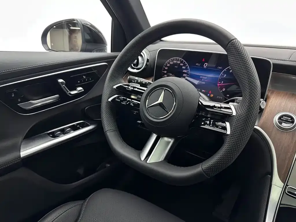 Mercedes-Benz GLC — фото 7