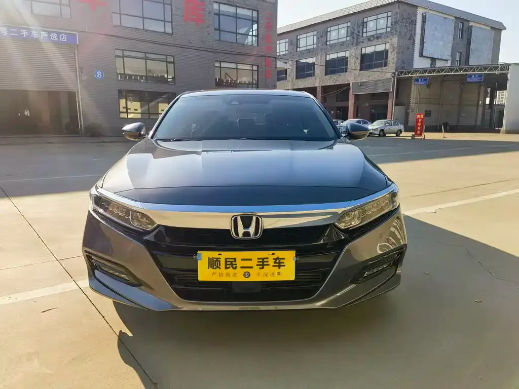 Honda Accord — фото 4