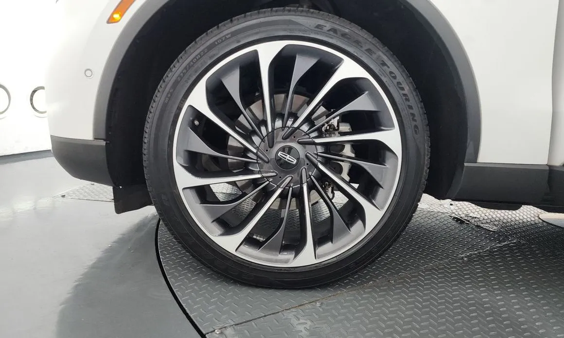 Lincoln Aviator — фото 10