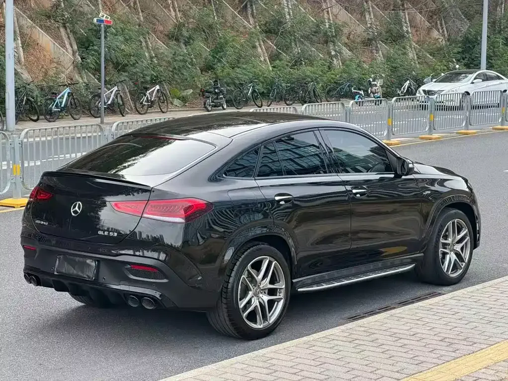 Mercedes-Benz GLE Coupe AMG — фото 10
