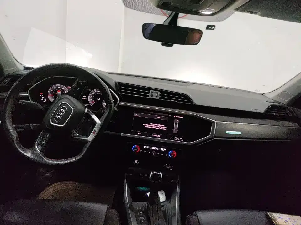 Audi Q3 Sportback — фото 7
