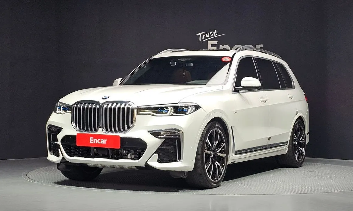 BMW X7 — фото 1