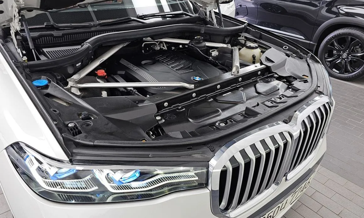 BMW X7 — фото 10