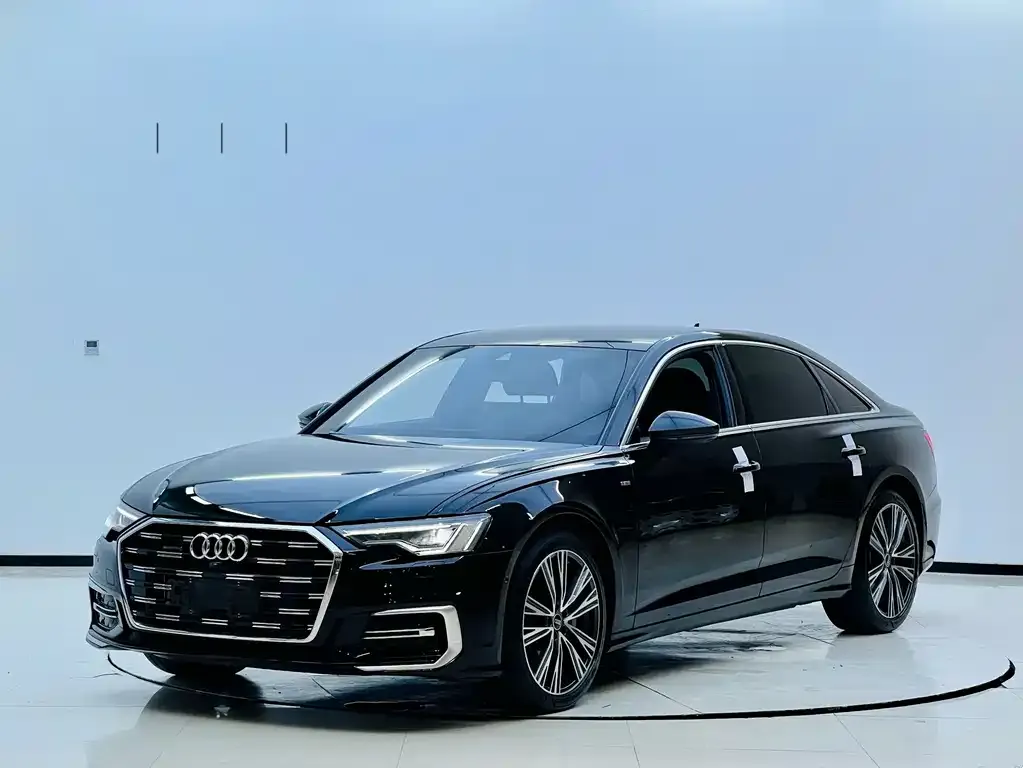 Audi A6L — фото 1