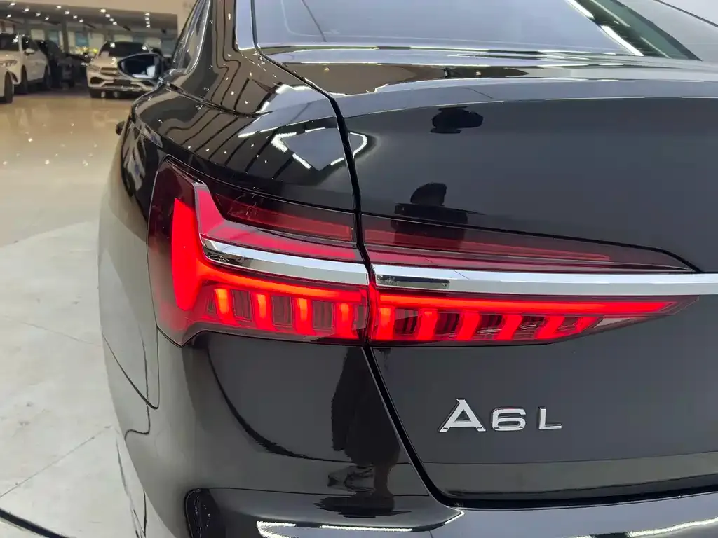Audi A6L — фото 3