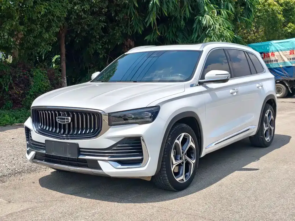 Geely Xingyue L — фото 1