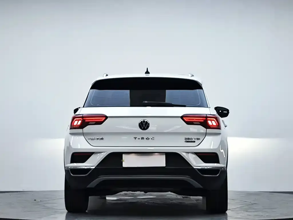 Volkswagen T-Roc — фото 10