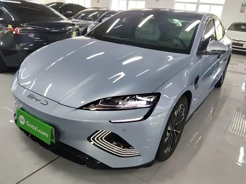 BYD Seal — фото 8