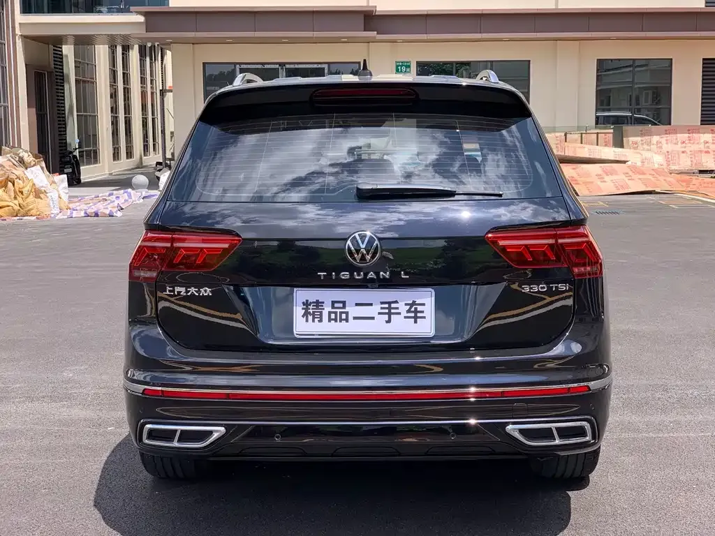 Volkswagen Tiguan L — фото 8