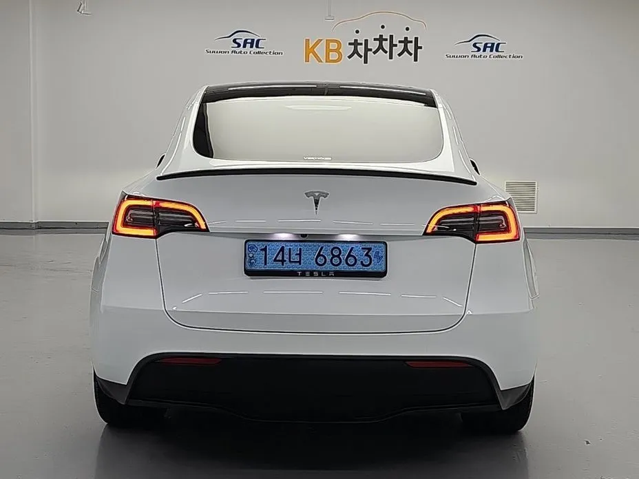 Tesla Model Y — фото 5