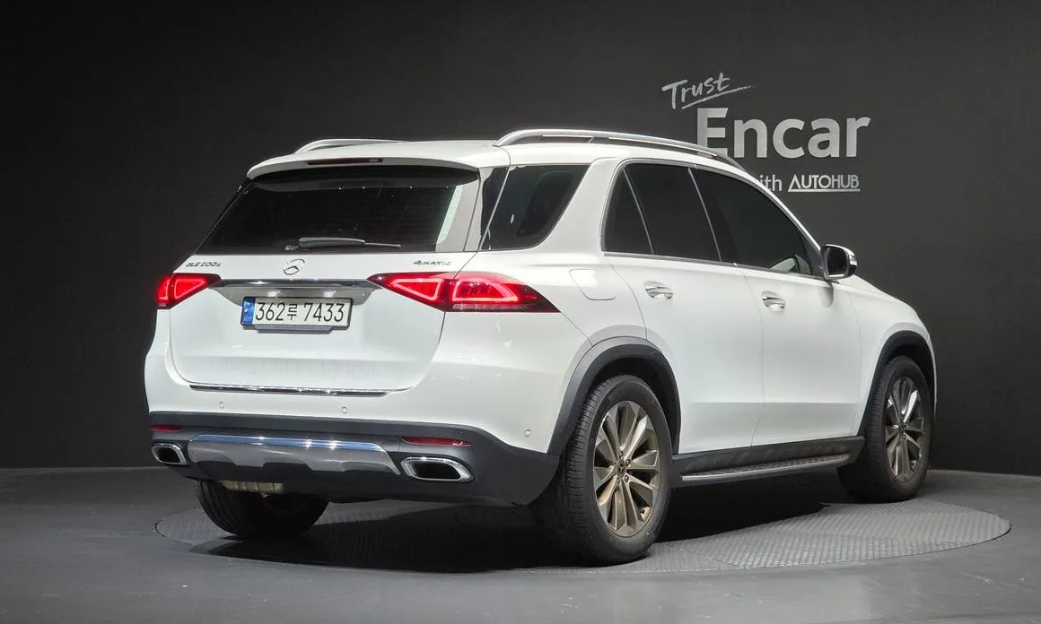 Mercedes-Benz GLE-Class — фото 6