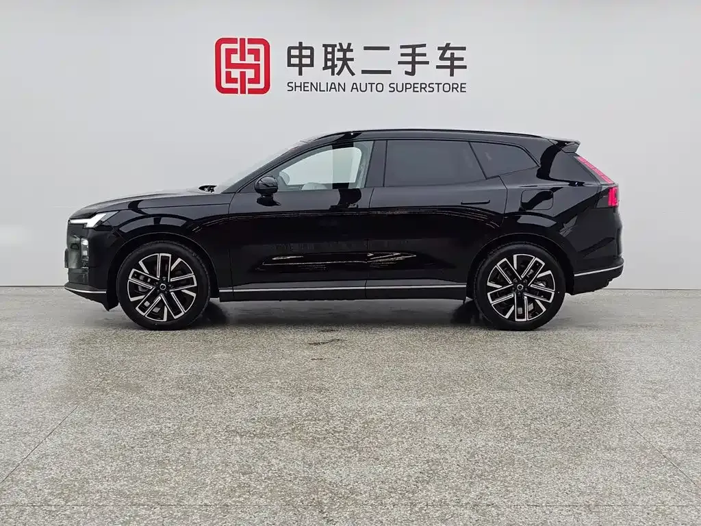 Volvo XC70 Plug-in Hybrid — фото 8