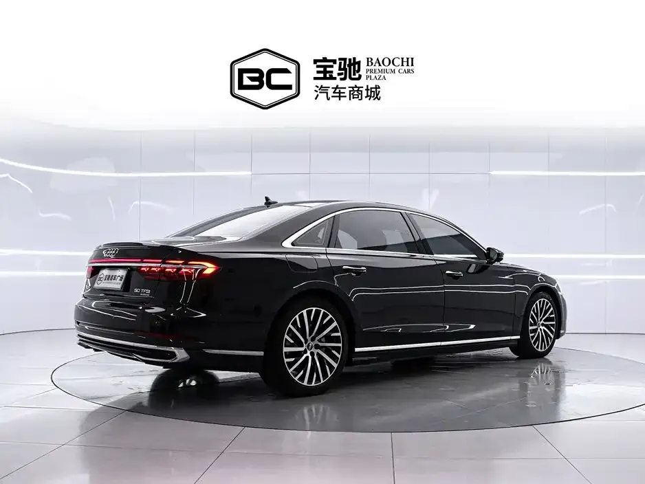 Audi A8 — фото 10