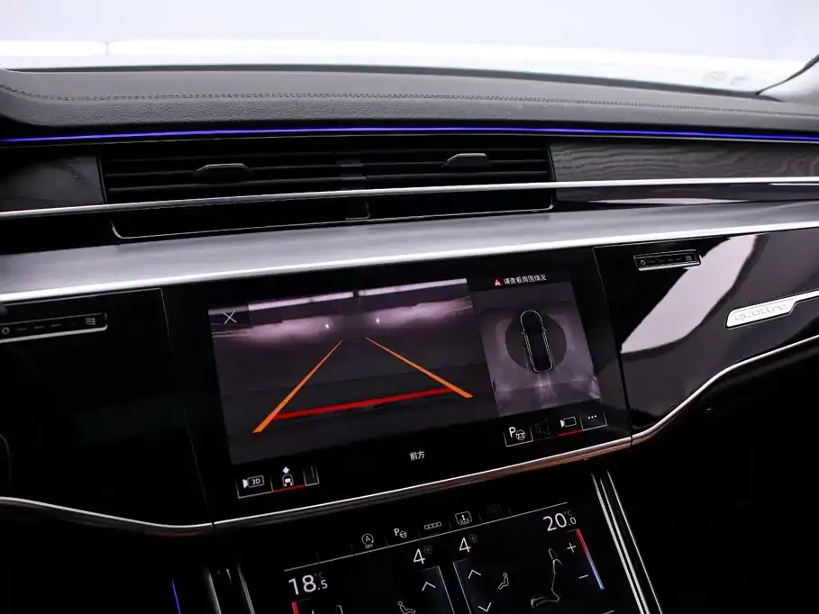 Audi A8 — фото 3