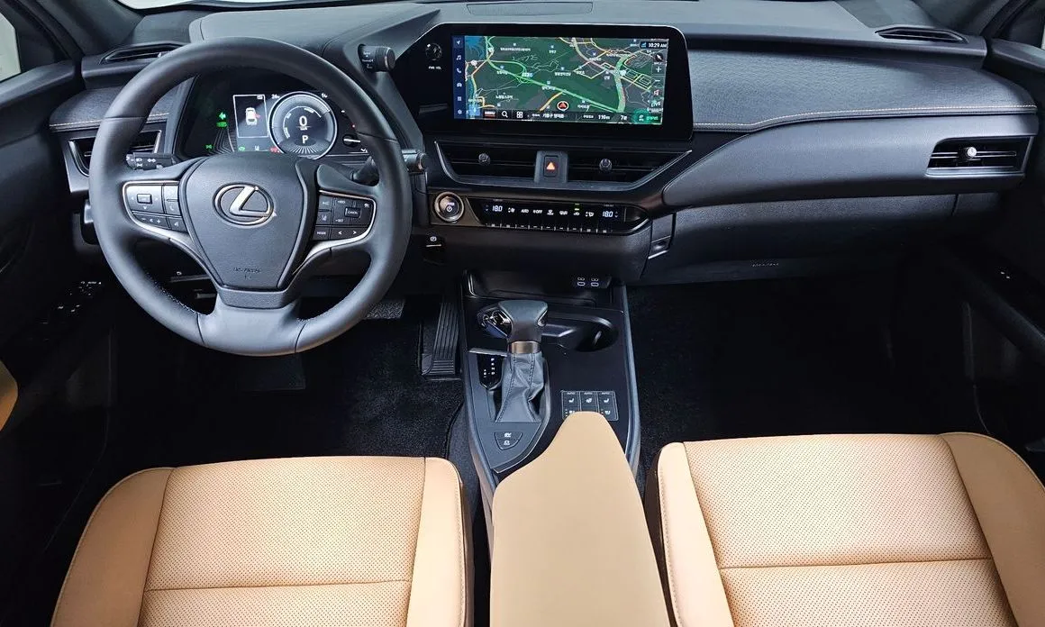 Lexus UX — фото 7