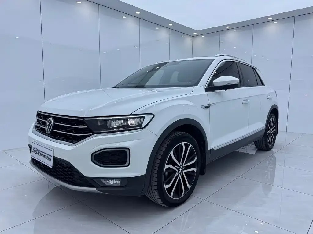Volkswagen T-Roc — фото 1