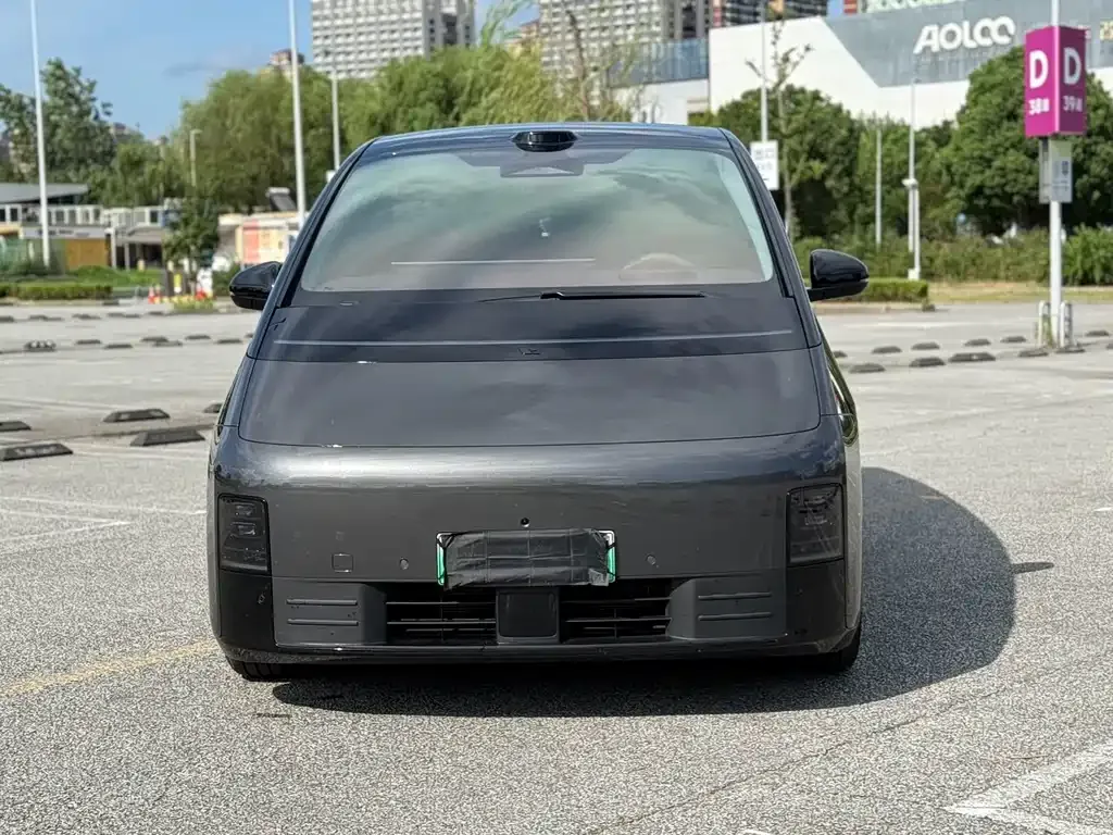 Li Auto MEGA — фото 7