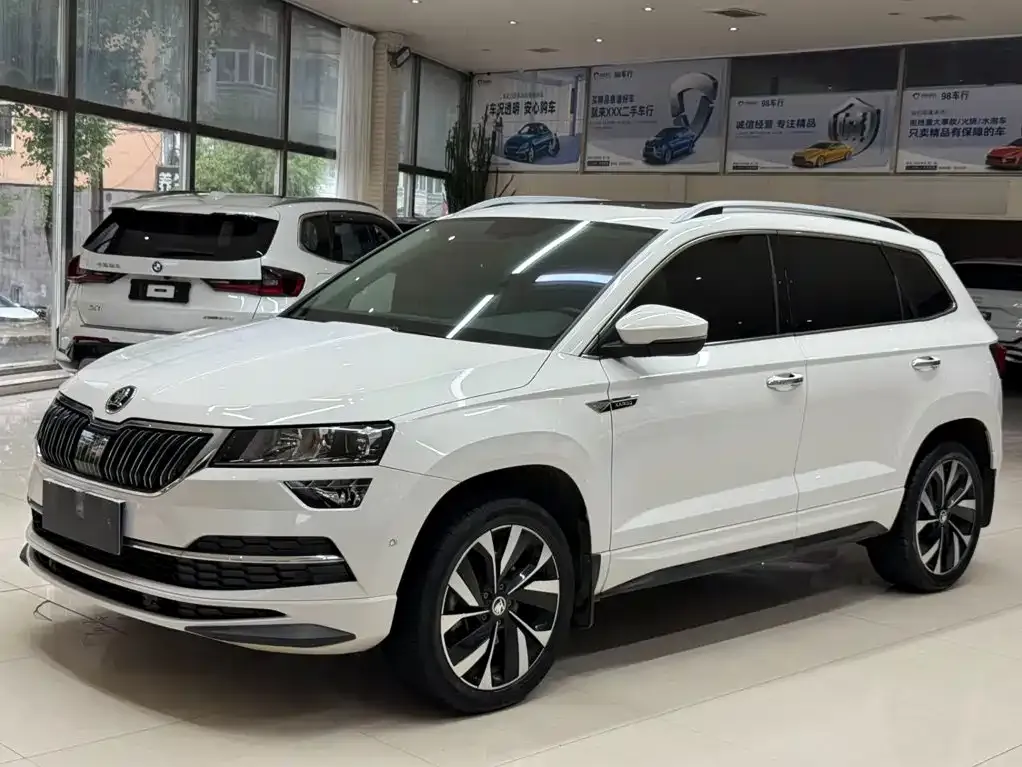 Skoda Karoq — фото 1