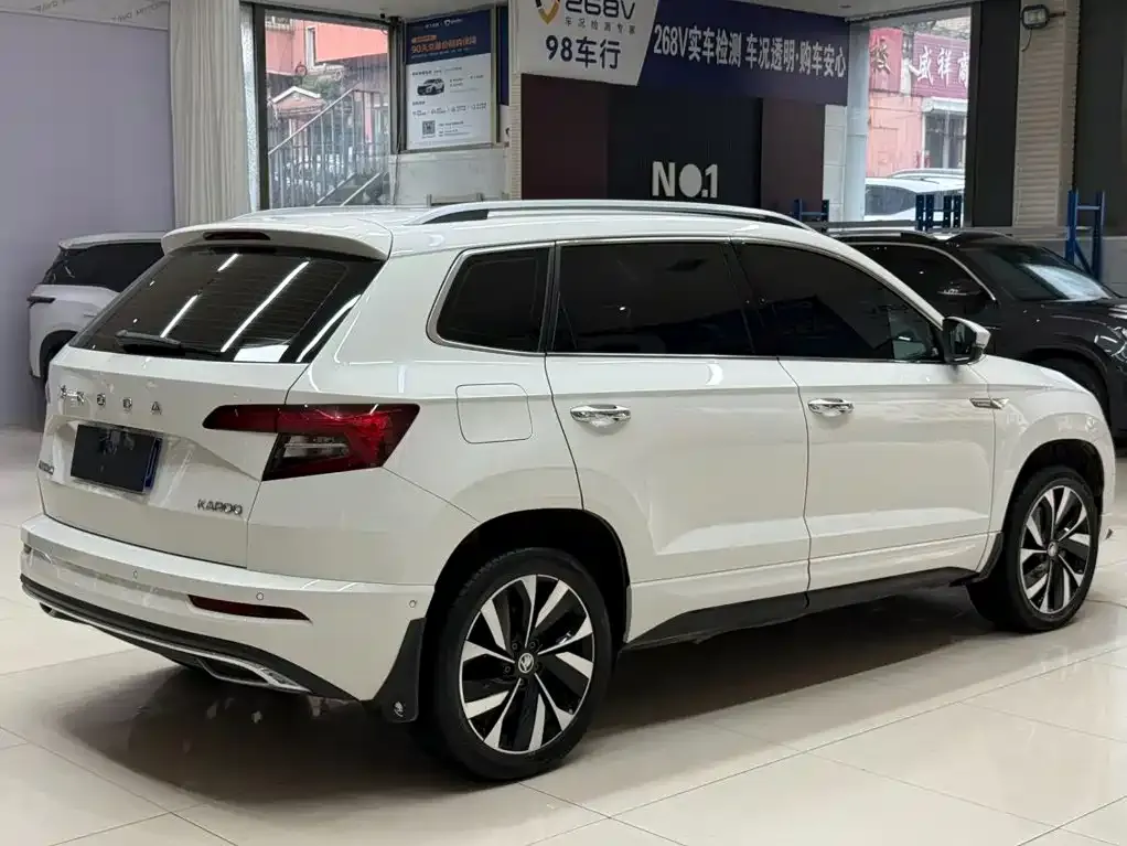 Skoda Karoq — фото 8